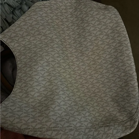 Michael Kors Cream and Brown Logo Shoulder Bag - Picture 6 of 12